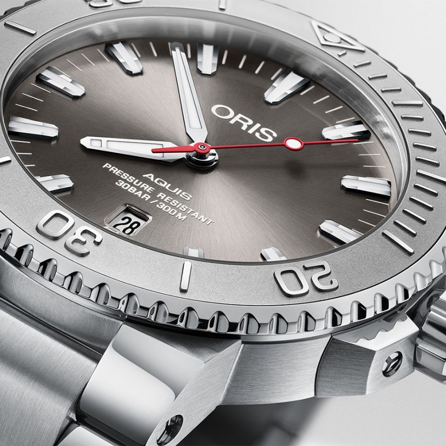 Oris Aquis Date Relief