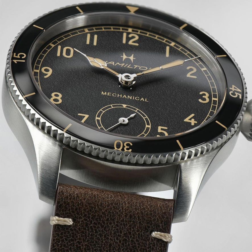 hamilton khaki aviation pilot pioneer 38